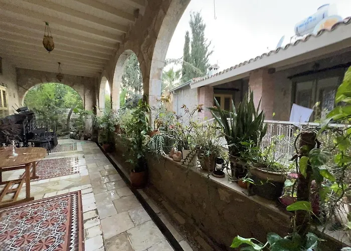 Historic 600 Years Old Beautifully Renovated Olive Mill House Holiday home