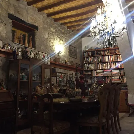 Historic 600 Years Old Beautifully Renovated Olive Mill House Prázdninový dům *
